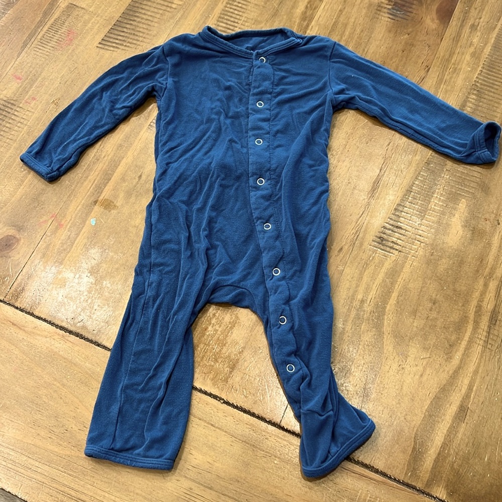 Kickee pants footie